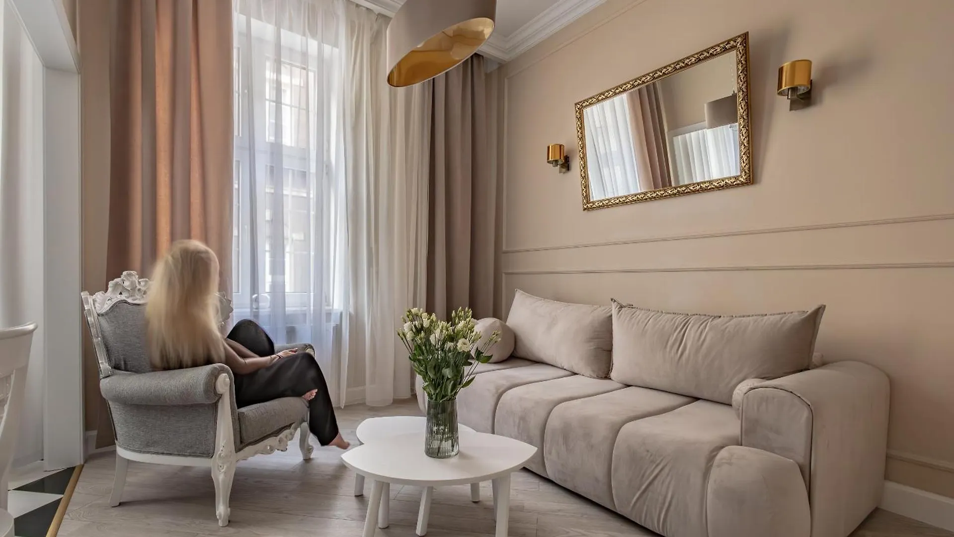 Glow Apartments - Apartment Dubaj Glamour, Ulica Dluga Old Town Danzica